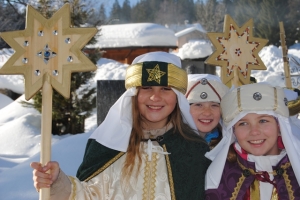 Sternsinger 2018 weg_zur_kirche5